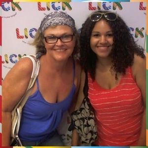 Meet your Posher, Carolyn